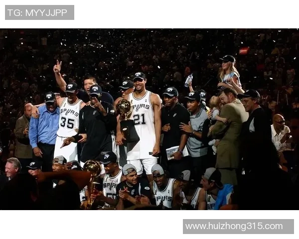 热火与马刺首战激战正酣球迷期待精彩对决与历史新篇